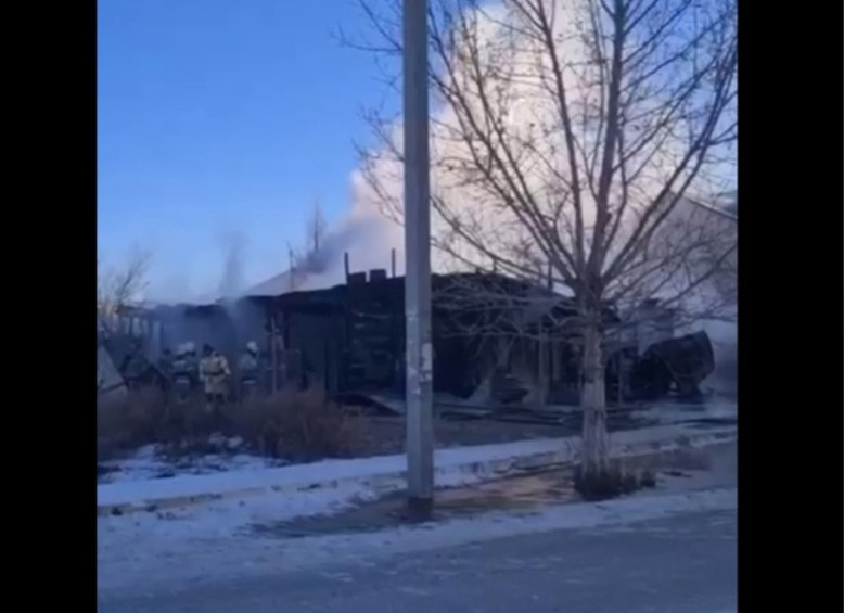 Магазин сгорел в посёлке Ясногорск утром 12 января