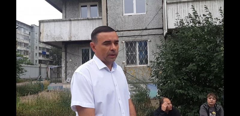 Гренишин: Сапожников не приедет к жильцам падающего дома в Северном из-за болезни