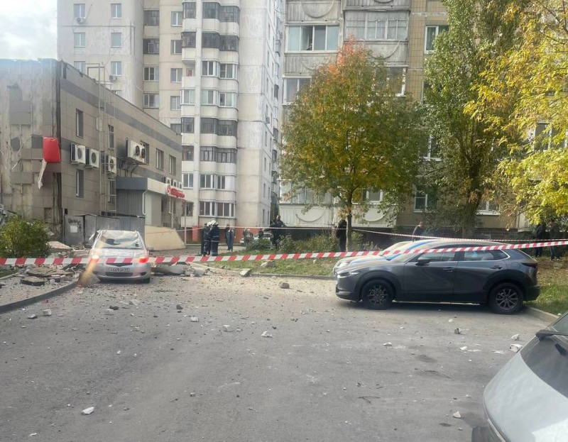 ПВО сработала в Белгороде, повреждён многоквартирный дом