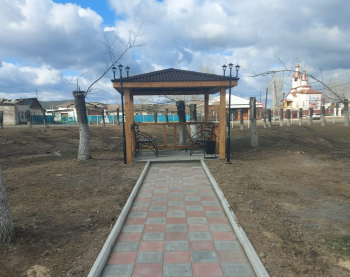 Ремонт парка Победы в селе Акша был выполнен с нарушениями