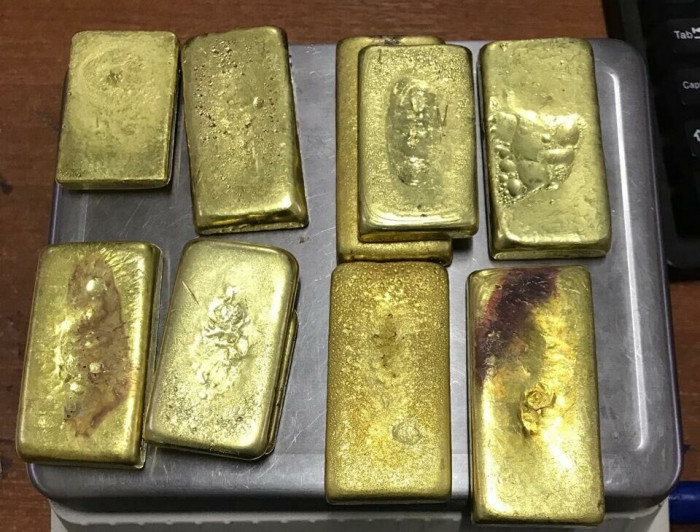 Семь килограммов золота на 32 млн рублей пытался переправить через границу житель Забайкалья