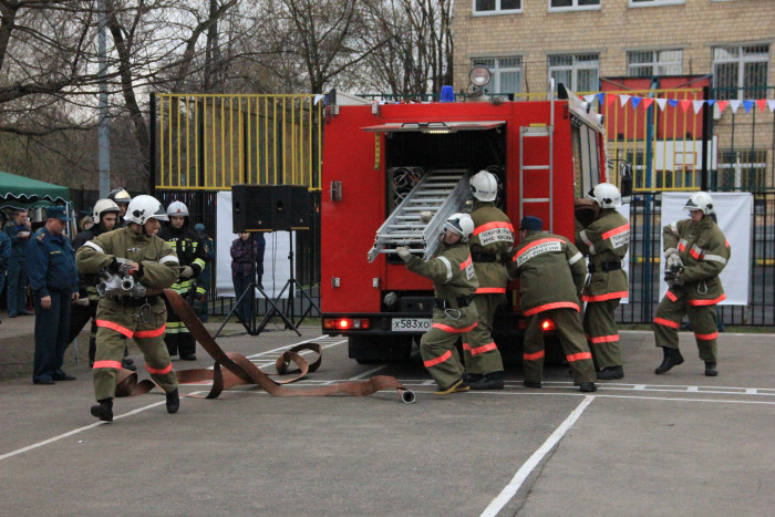 Александр Осипов поздравил огнеборцев с Днём пожарной охраны
