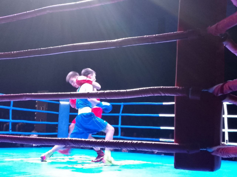 Первый бой в турнире по боксу на призы Александра Бахтина выиграл спортсмен из Читы