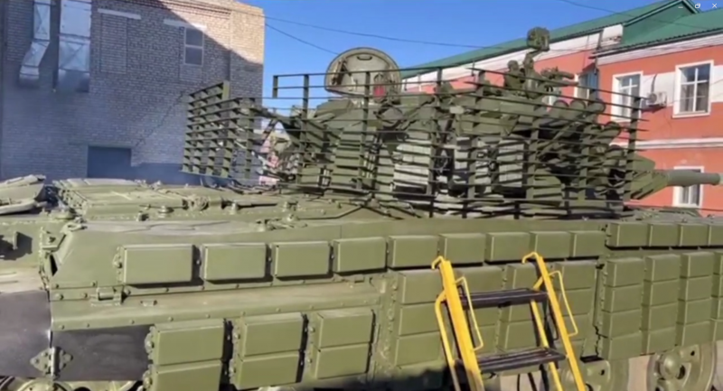 Гурулёв показал, как в Чите модернизируют советские танки для отправки на СВО