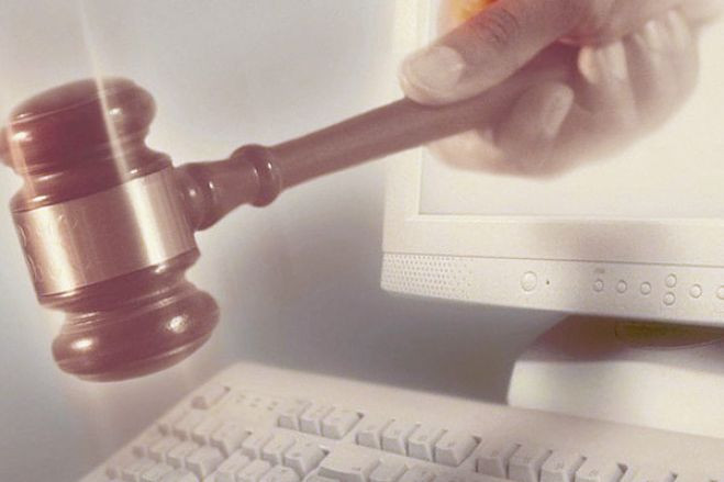 Забайкальским чиновникам могут по закону запретить затягивать до конца года работы по контрактам