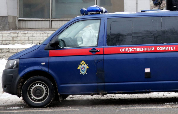 Следователи проверят обстоятельства падения ребёнка из окна в Краснокаменске