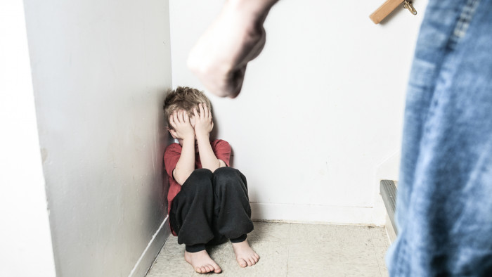 Почти 800 преступлений против детей совершили взрослые в Забайкалье в 2020 году