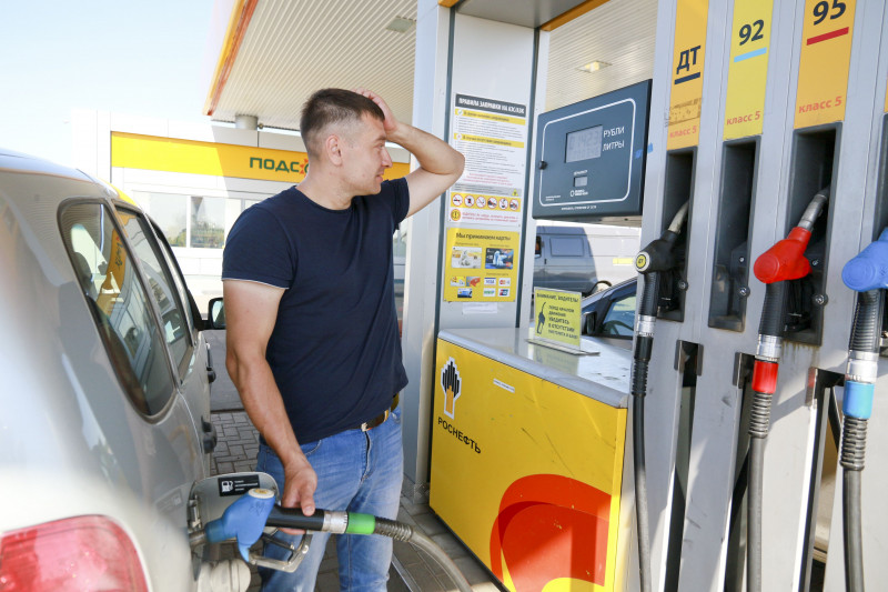 Житель Забайкалья заправил бензин за счёт бывшего работодателя на 650 тысяч рублей