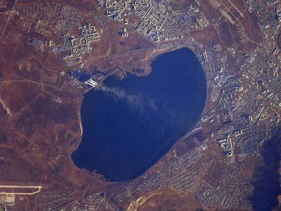 Космонавт сфотографировал озеро Кенон в Чите с высоты МКС