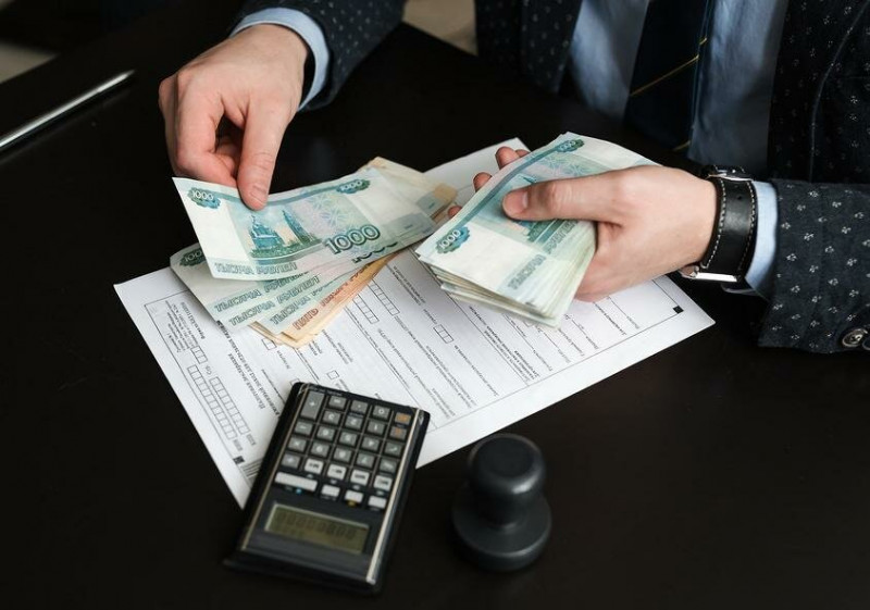 Осипов подписал документы об отсрочке уплаты налогов для бизнеса в Забайкалье