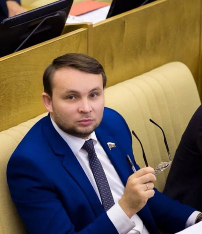 Депутат ГД заявил о якобы сокращении зарплат учителей в Забайкалье