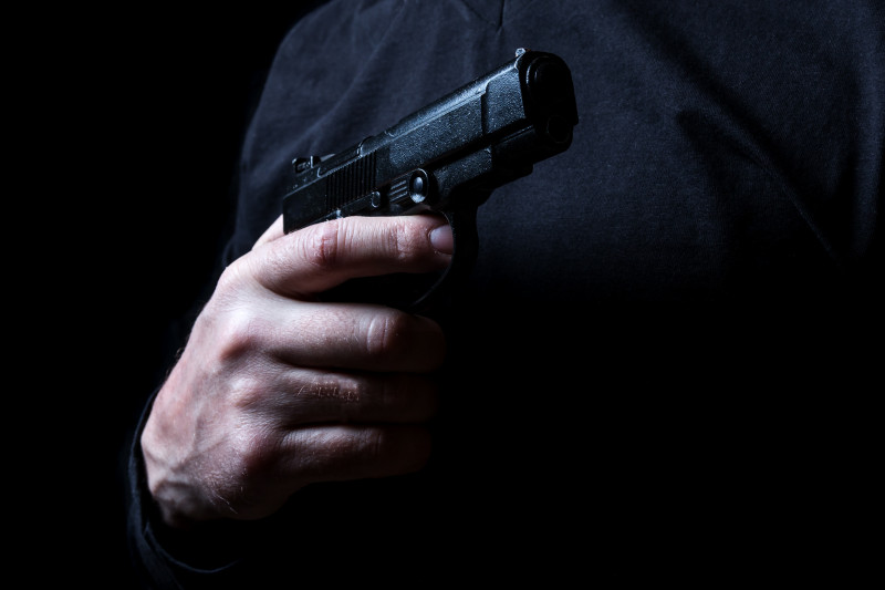 Мужчина с игрушечным пистолетом напугал прохожих в центре Читы
