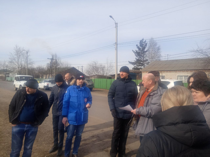 Александр Осипов и вице-премьер Кошелев на объектах строительства многоквартирных домов для пострадавших от паводков