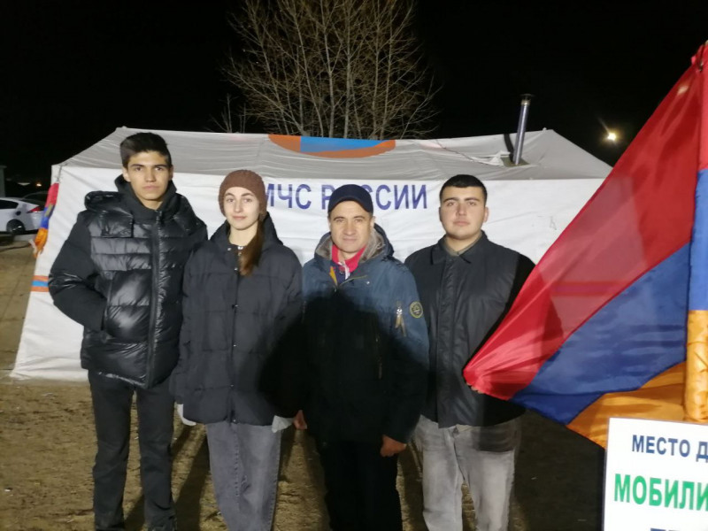 Представители национальных диаспор Забайкалья кормят мобилизованных в Песчанке