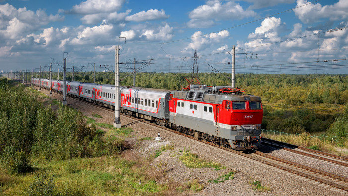 РЖД приостанавливает движение 53 поездов по России из-за коронавируса