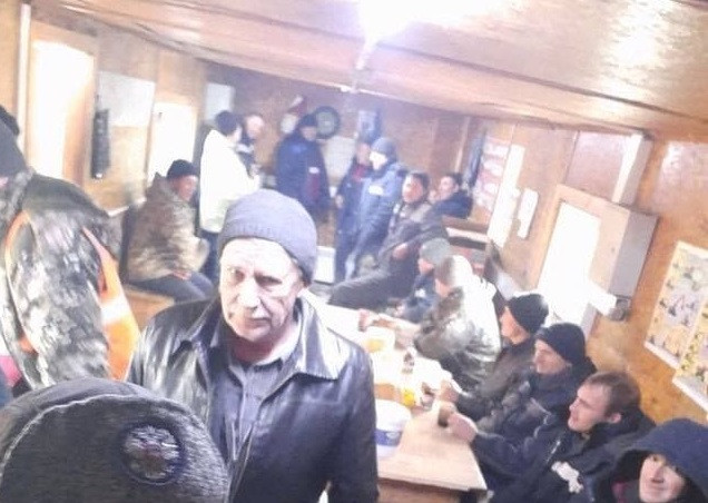 Прокуратура Оловянниского района Забайкалья выехала к бастующим золотодобытчикам