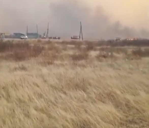 Пожар практически вплотную подошёл к селу Иван-Озеро Читинского района – очевидец