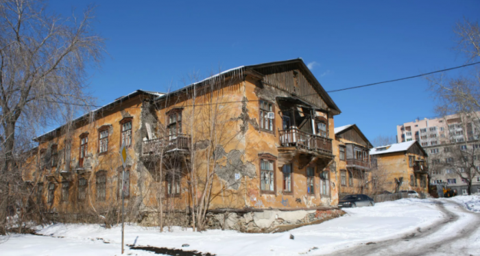 Осипов осудил нечестные решения при расселении аварийного жилья