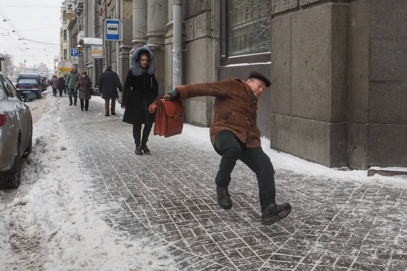 Сапожников извинился за скользкие тротуары и пожелал здоровья пострадавшим читинцам