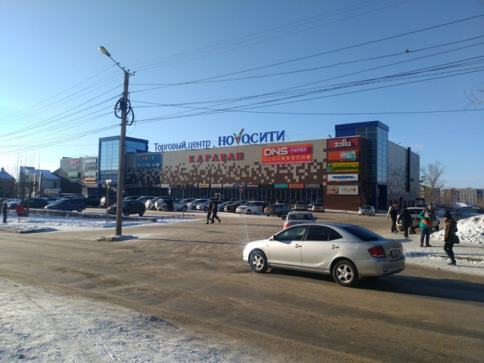 Сапожников поручил отремонтировать дорогу около ТЦ «Новосити» 