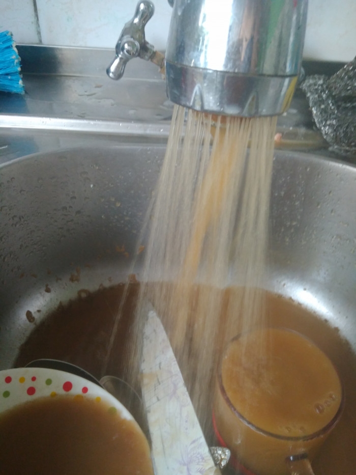 Житель дома на Балябина в Чите пожаловался на грязную воду