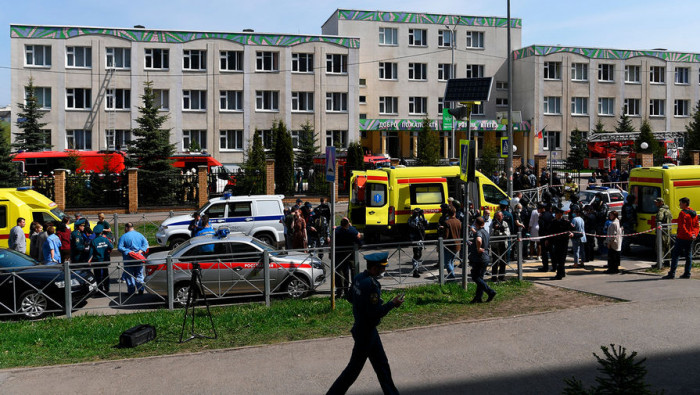 «Спасайтесь от моего ружья»: всё, что известно о массовом расстреле в гимназии Казани