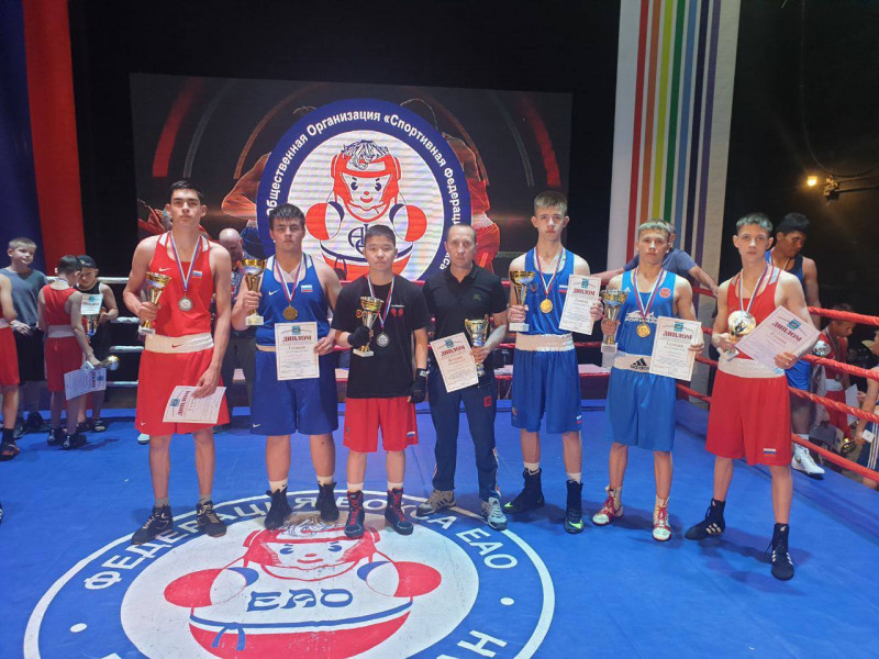 Забайкальские боксёры завоевали третье место на Всероссийских соревнованиях по боксу в Биробиджане