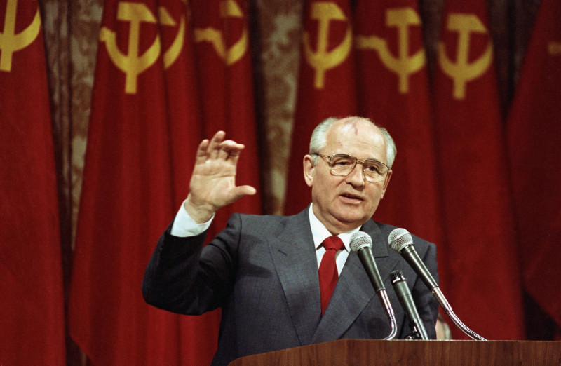 Горбачёв. История последнего руководителя СССР