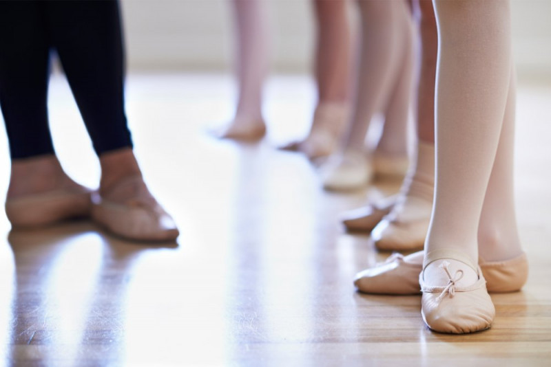 Директор студии танца рассказала о влиянии санкций на занимающихся балетом детей