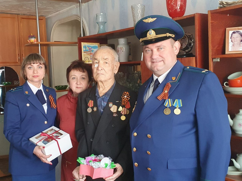 Прокуратура Шилкинского района поздравила ветеранов ВОВ в преддверии Дня Победы