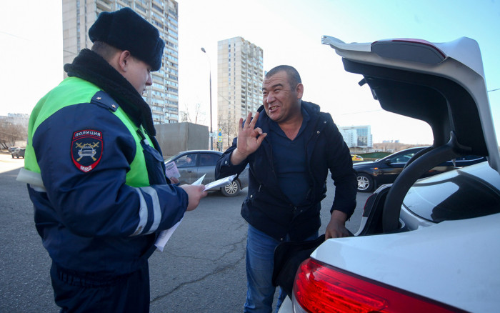 Водители России смогут пользоваться приложением вместо водительских прав