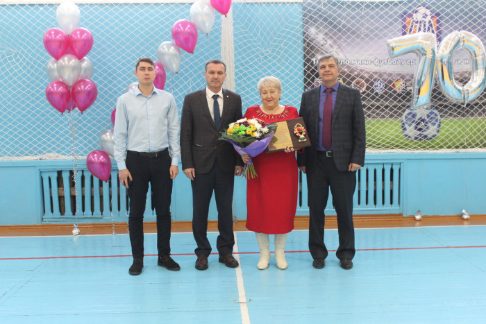 Единственный в Забайкалье «Заслуженный тренер России» по баскетболу отмечает 70-летний юбилей