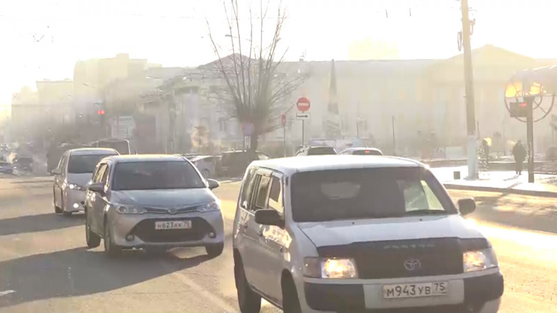 Двадцатишестилетний житель Краснокаменска разъезжал на своём авто по городскому парку