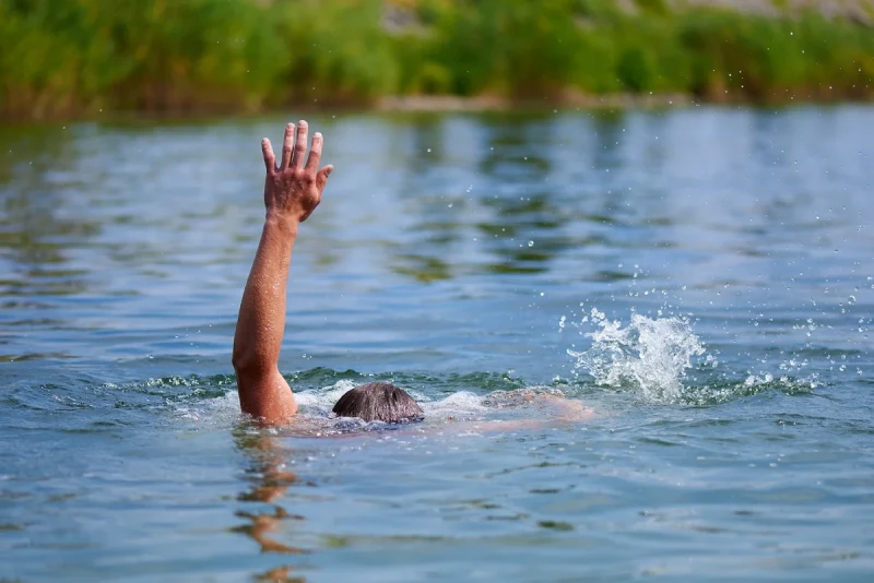 Мужчина утонул во время купания около села Шилко-завод в Забайкалье