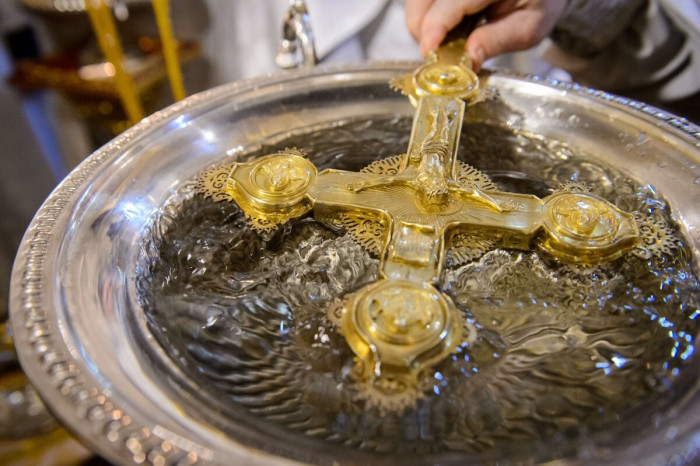 Казанский собор Читы не будет наливать святую воду в тару прихожан