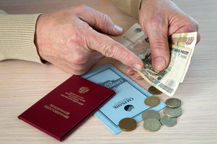Пенсия по старости в 2022 году составит 18,5 тысячи рублей в России