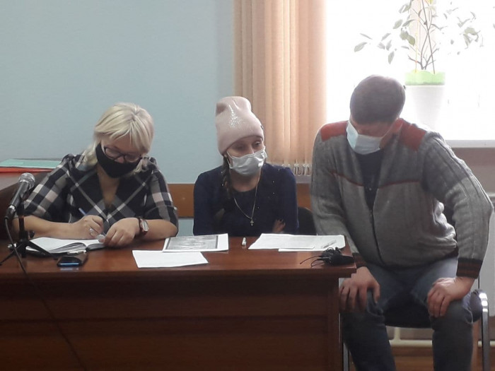 Саватеева выступила защитником по делу о неповиновении полиции при сжигании свиней в Ивановке