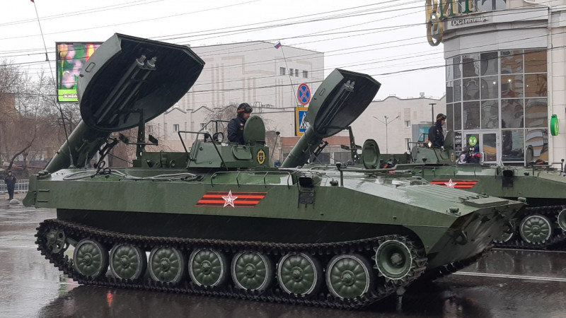 Военная техника на параде Победы в Чите 9 Мая. Фото: ZabNews