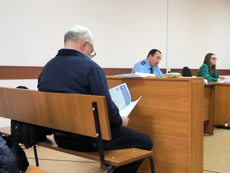 Обвиняемый во взятке экс-глава «Автомобильных дорог Забайкалья» выступил против съёмки в суде