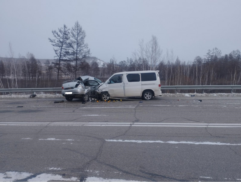 Водители двух иномарок попали в больницу после ДТП в Чернышевском районе