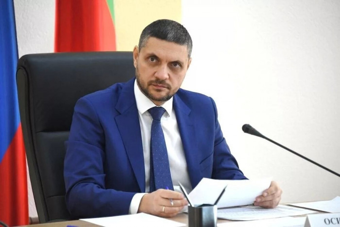 Осипов остался недоволен общими формулировками в отчёте минэконома Забайкалья