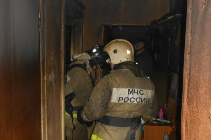 Пожарные спасли пенсионера от отравления угарным газом в Чите
