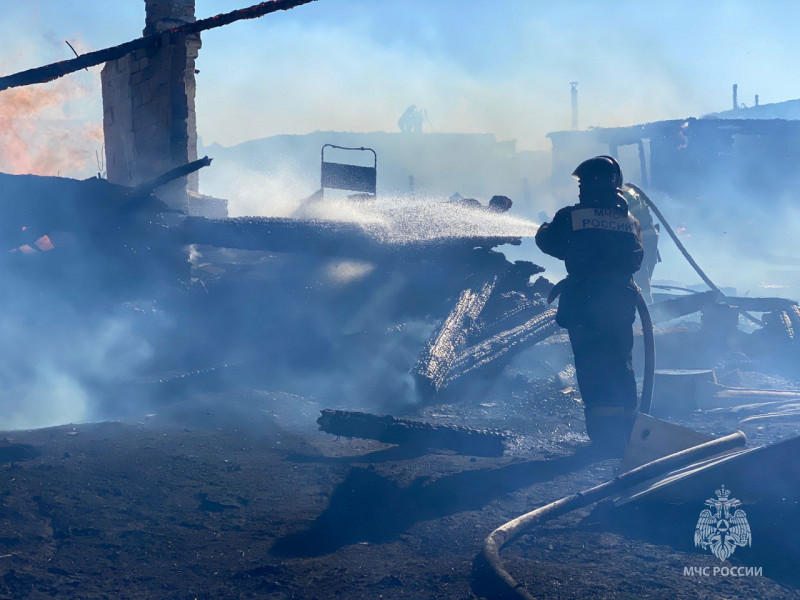 Пожарные локализовали возгорание жилого дома в Черновском районе Читы (ВИДЕО)