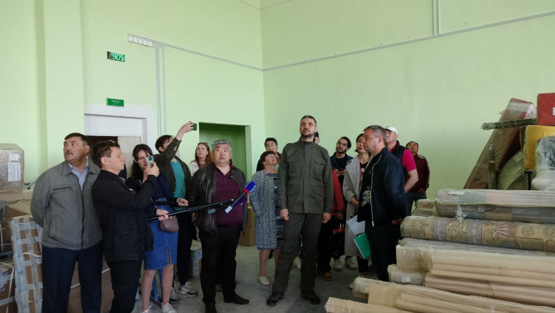 Александр Осипов критично оценил уровень готовности школы в Могзоне к сдаче