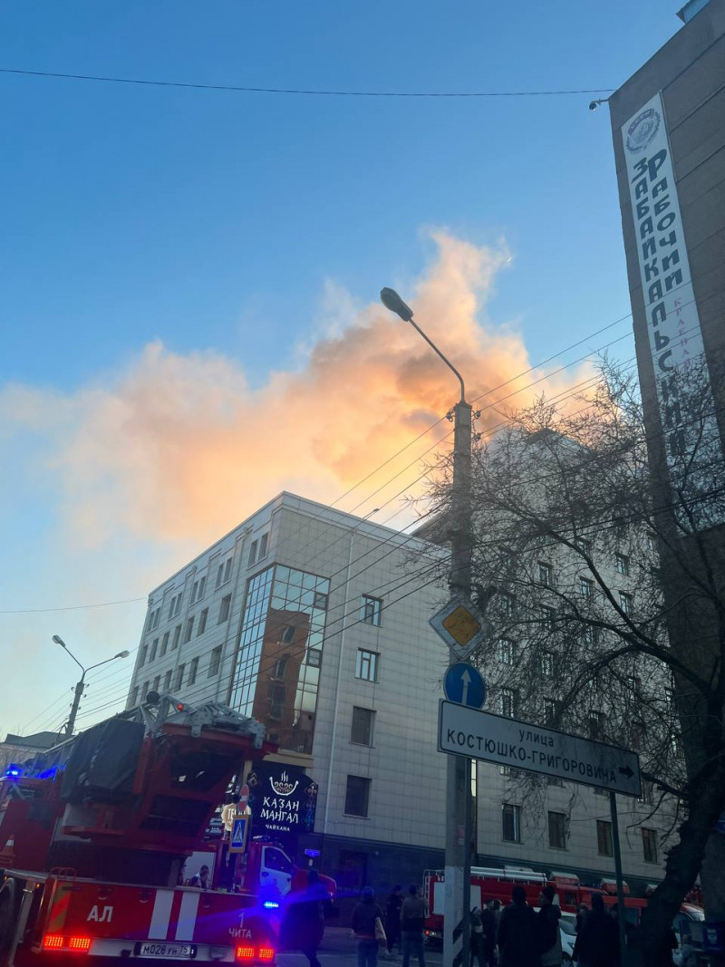 Прокуратура Забайкалья начала проверку из-за пожара в отеле «Монблан» в Чите