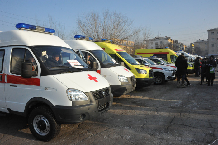 40 новых машин скорой помощи переданы медучреждениям Забайкалья