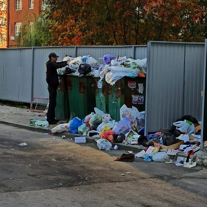 «Олерон» и мэрия с нарушениями собирали мусор на улице Степной в Чите
