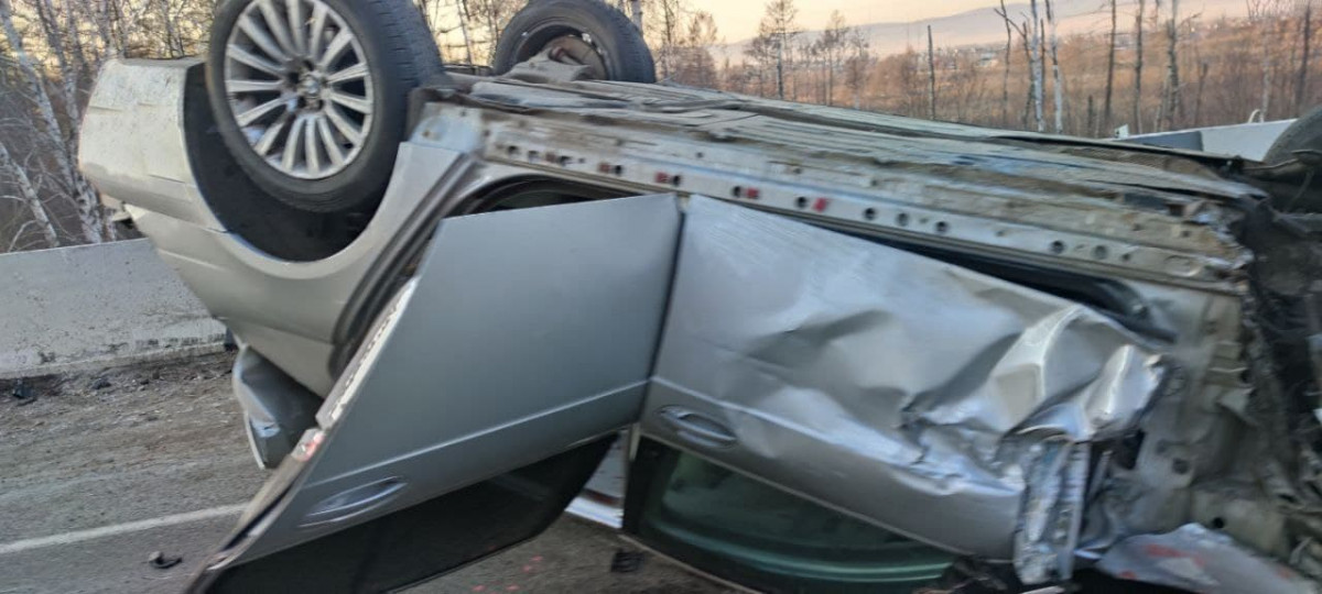 Человек погиб в опрокинувшемся BMW на Карповском тракте в Чите