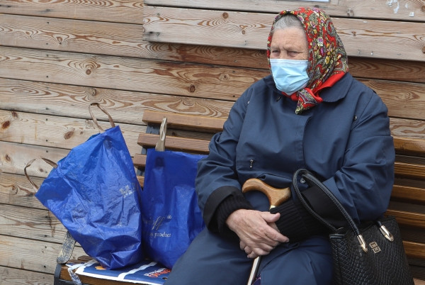Власти РФ предложили менять жильё пенсионеров на содержание до смерти
