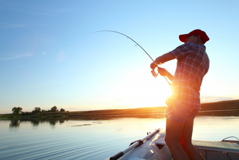 Турнир по рыбной ловле «Рыбный день» пройдёт на озере Шакша (18+)